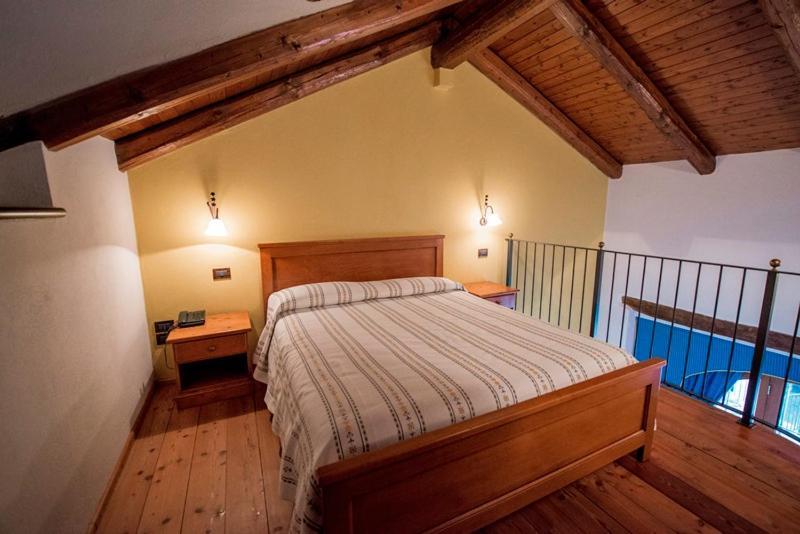 Ristorante Albergo Da Maurizio Cravanzana المظهر الخارجي الصورة