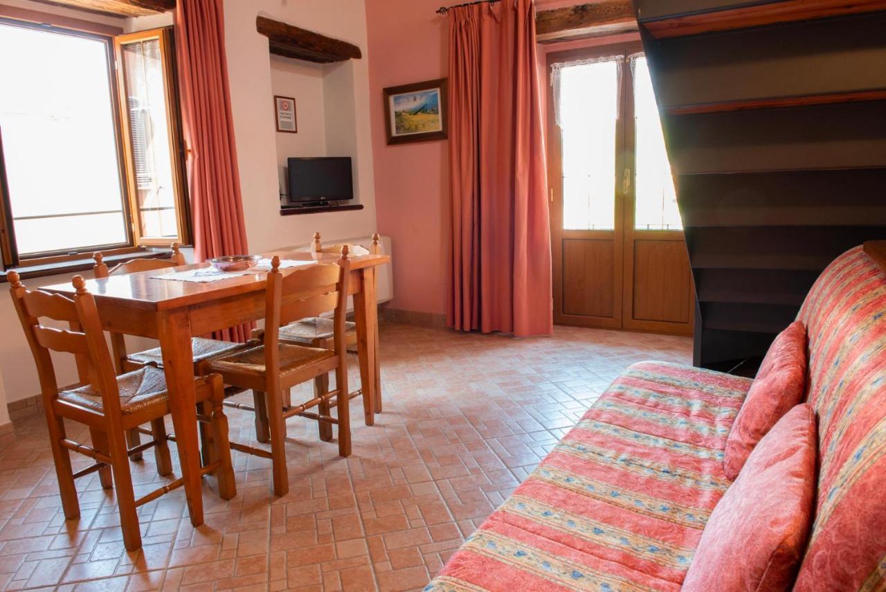 Ristorante Albergo Da Maurizio Cravanzana المظهر الخارجي الصورة
